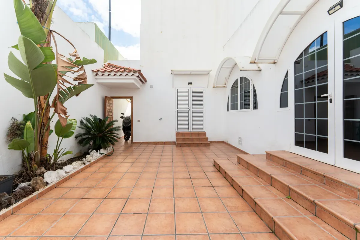 Impresionante casa terrera con vistas, terrazas y azotea en San Lorenzo, Las Palmas de G.C.